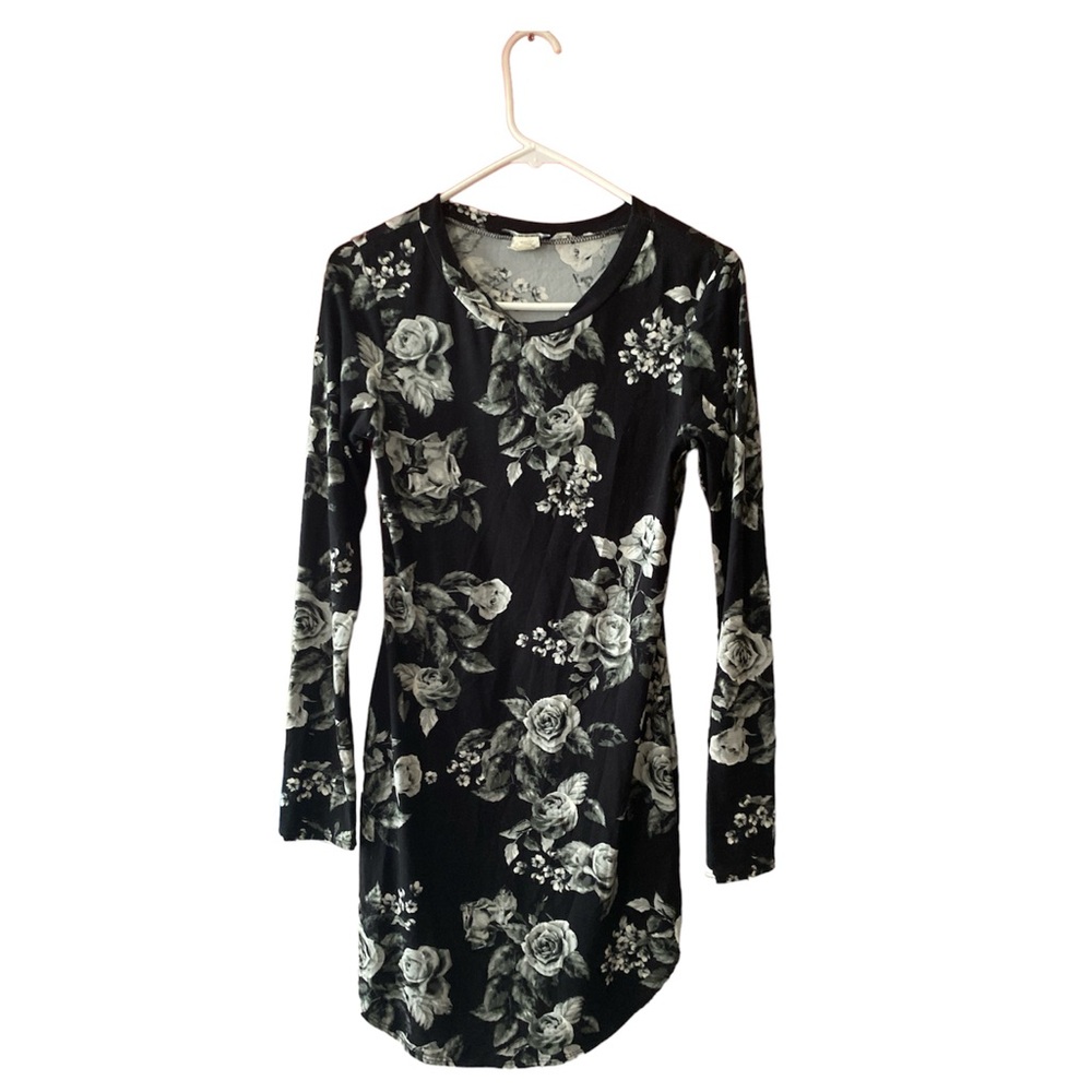 UK2LA Monochrome Floral Midi Dress